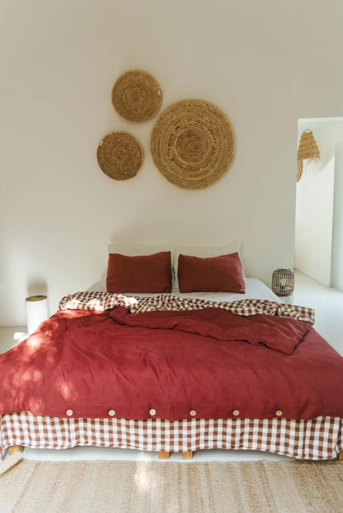 Linen duvet cover Terracotta. Linen bedding in Terracotta. French linen duvet cover king