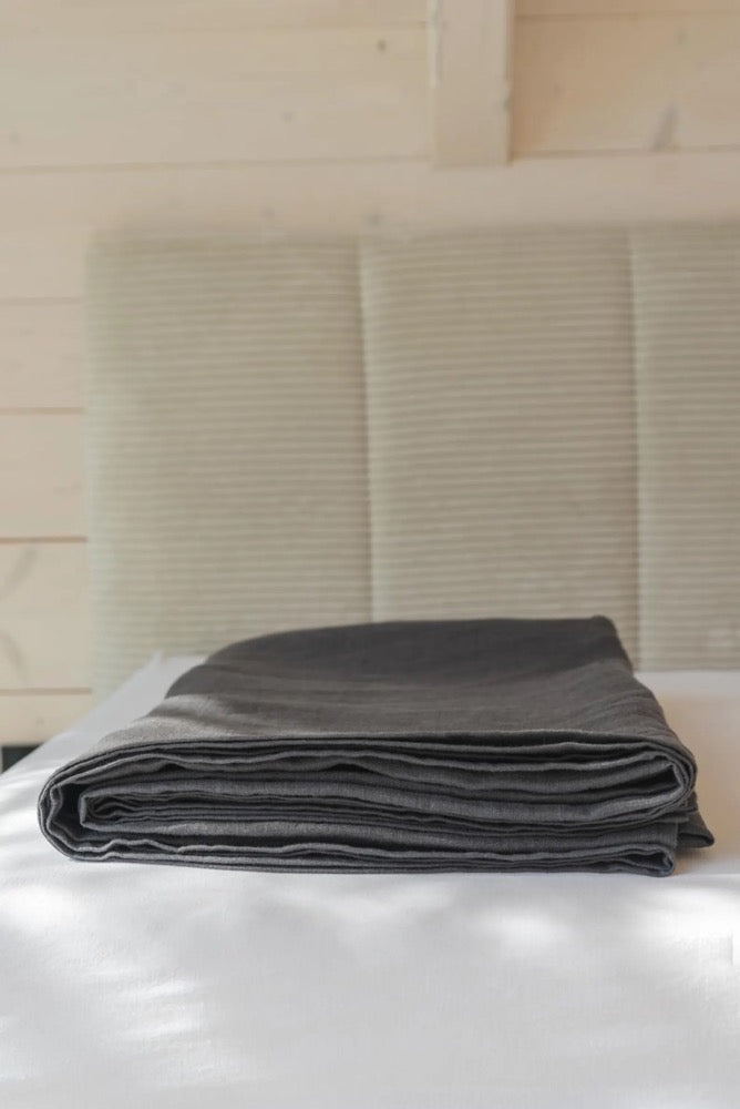 Linen flat sheet in Terracotta. Linen bedspread